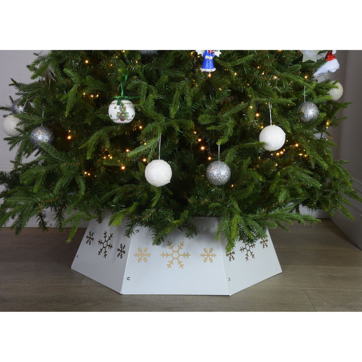 Christmas Tree Collar - Cream and Gold Metal Christmas Tree Skirt - Christmas.uk