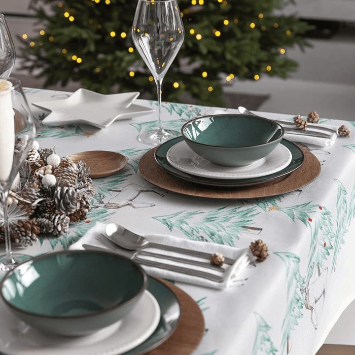 Decorative Christmas Tablecloths - Christmas.uk
