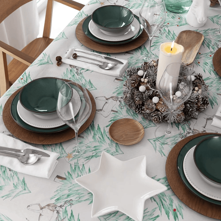 Decorative Christmas Tablecloths - Christmas.uk