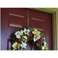 Adjustable Wreath Holder for Wooden Doors - Christmas.uk