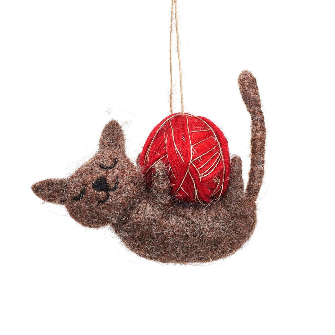 Cat with Ball of Yarn Felt Decoration - Christmas.uk