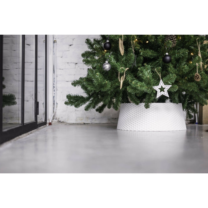 Christmas UK White Wicker Tree Skirt - Large 68cm - Christmas.uk