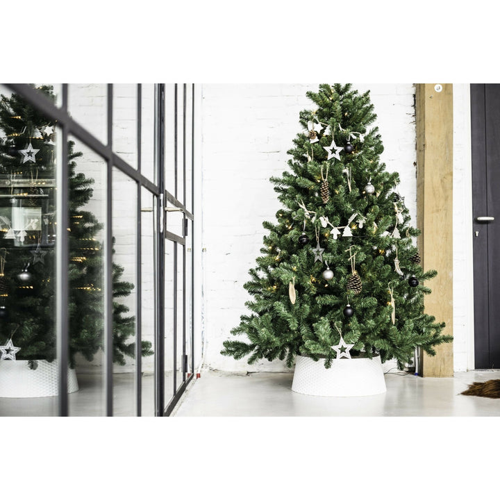 Christmas UK White Wicker Tree Skirt - Large 68cm - Christmas.uk
